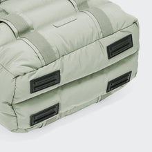 Laden Sie das Bild in den Galerie-Viewer, Cloud7 Hundetasche 2.0 Light Mint