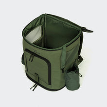 Laden Sie das Bild in den Galerie-Viewer, Cloud7 Hunderucksack AKTIV Olive