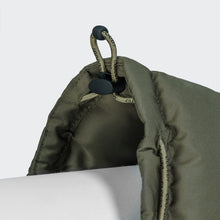 Laden Sie das Bild in den Galerie-Viewer, Cloud7 Hundemantel Dackel Alaska Light Oliv