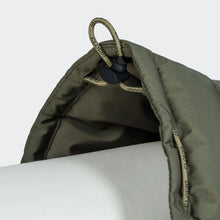 Laden Sie das Bild in den Galerie-Viewer, Cloud7 Hundemantel Fr. Bulldogge Alaska light olive