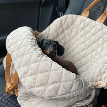Laden Sie das Bild in den Galerie-Viewer, JAfein! Dogs &amp; Style  Hundetasche Car Elegante Greige