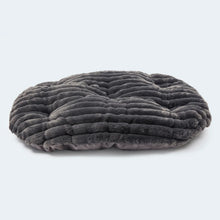 Laden Sie das Bild in den Galerie-Viewer, Cosy Dog Bed Deluxe - Hundebett für Dackel und kleine Hunde anthrazit
