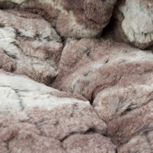Laden Sie das Bild in den Galerie-Viewer, Cosy Dog Bed Velvet - Hundebett in Luchs-Optik