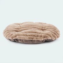 Laden Sie das Bild in den Galerie-Viewer, Cosy Dog Bed Deluxe - Hundebett für Dackel und kleine Hunde braun