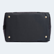 Laden Sie das Bild in den Galerie-Viewer, Leopold´s CosyBag Kitzbühel - Hundetasche aus Loden für Dackel und kleine Hunde