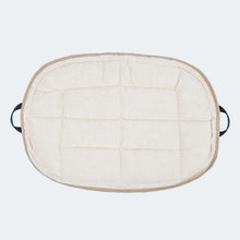 Laden Sie das Bild in den Galerie-Viewer, Leopold´s Finest Hundekissen CosyCloud beige
