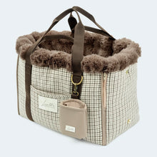 Laden Sie das Bild in den Galerie-Viewer, Leopold´s  Hundetasche CosyBag St. Moritz