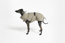 Laden Sie das Bild in den Galerie-Viewer, MiaCara Wintermantel Cosima Sand