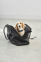 Laden Sie das Bild in den Galerie-Viewer, MiaCara Hundetragetasche Borsa Schwarz