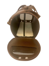 Laden Sie das Bild in den Galerie-Viewer, Hundetragetasche Brown
