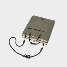 Laden Sie das Bild in den Galerie-Viewer, Cloud7 Hundereisebett Canvas Olive