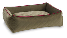 Laden Sie das Bild in den Galerie-Viewer, CLASSIC Hundebett - OXFORD Olive